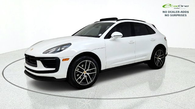 Used 2024 Porsche Macan w/ Premium Plus Package AWD/4WD image 4