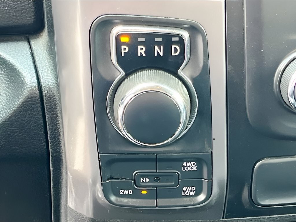 Used 2021 RAM 1500 Classic SLT AWD/4WD image 16