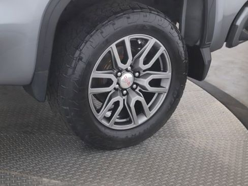 Used 2021 GMC Sierra 1500 AT4 w/ AT4 Carbonpro Edition AWD/4WD image 14