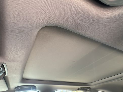 Used 2019 Honda CR-V Touring image 11