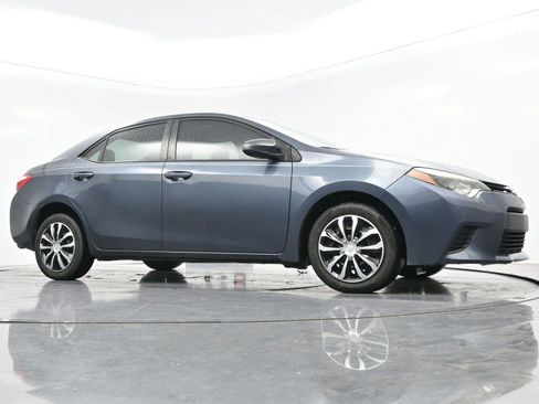 Used 2014 Toyota Corolla LE image 38