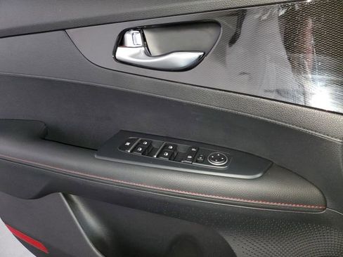 Used 2021 Kia Forte GT image 25