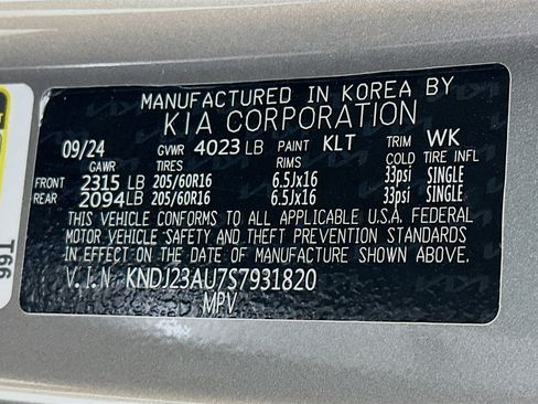 Used 2025 Kia Soul LX w/ LX Technology Package image 12