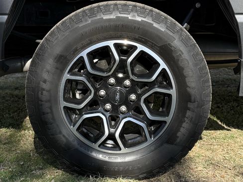 Used 2023 Ford F150 XLT w/ Equipment Group 302A High image 5