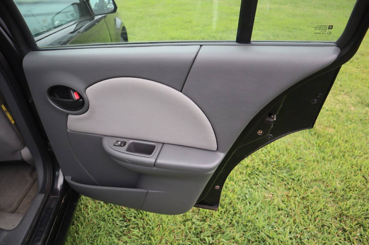 Used 2005 Saturn ION Level 2 w/ Power Pkg FWD image 15