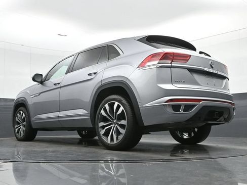 Used 2020 Volkswagen Atlas Cross Sport SEL Premium R-Line AWD/4WD image 39
