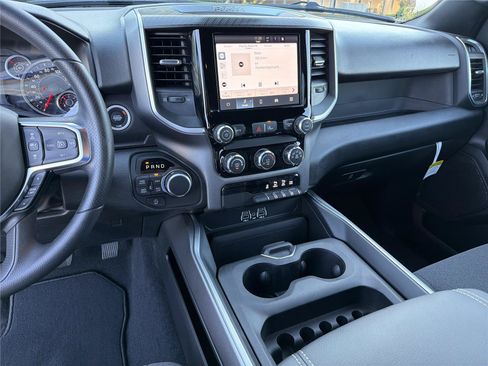 New 2026 RAM 1500 Big Horn AWD/4WD image 27