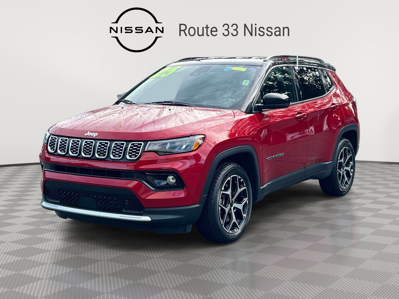 Used 2025 Jeep Compass Limited AWD/4WD image 2