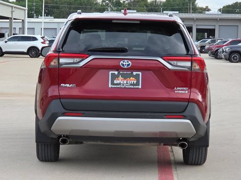 Used 2023 Toyota RAV4 Limited AWD/4WD image 5