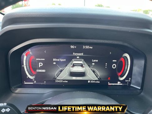 Used 2024 Nissan Rogue SL w/ SL Premium Package FWD image 14
