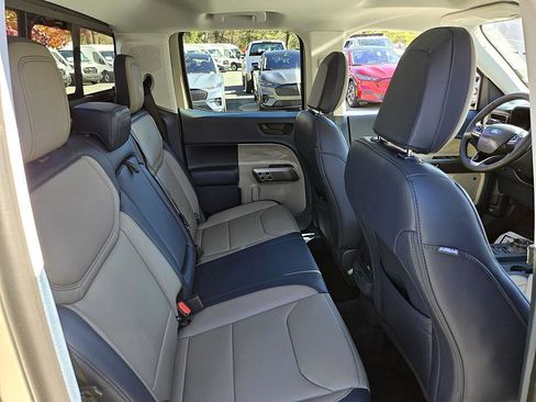 New 2025 Ford Maverick Lariat w/ 4K Tow Package image 17