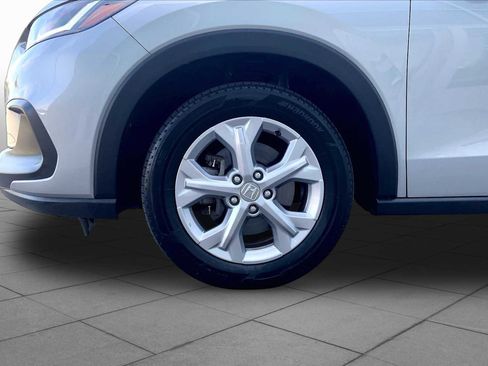 Used 2023 Honda HR-V LX image 10