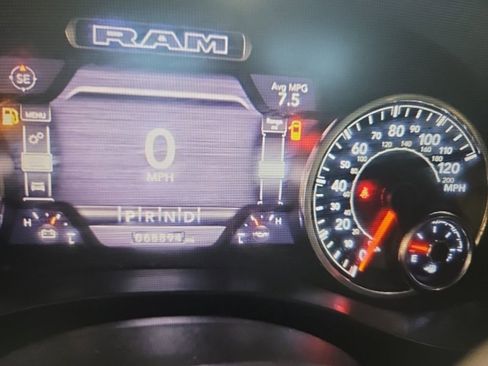 Used 2020 RAM 1500 Laramie image 8