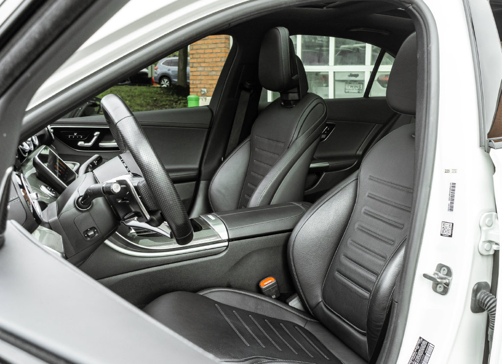 Used 2025 Mercedes-Benz C 43 AMG 4MATIC Sedan image 7