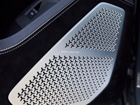 Used 2024 Lamborghini Urus Performante image 39