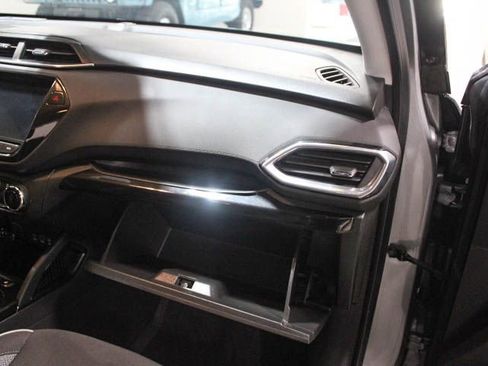 Used 2023 Chevrolet TrailBlazer LT w/ Convenience Package FWD image 25