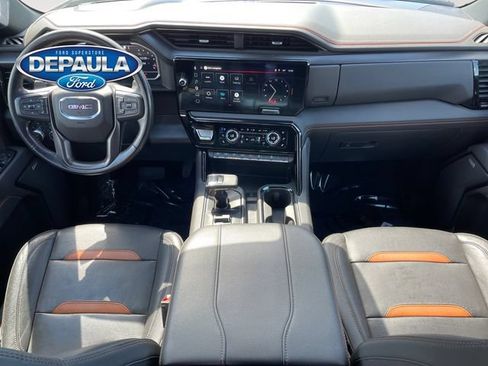 Used 2023 GMC Sierra 1500 AT4 w/ Technology Package AWD/4WD image 13