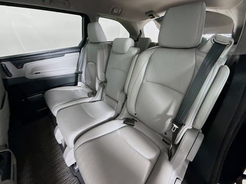 Certified 2024 Honda Odyssey EX-L image 29