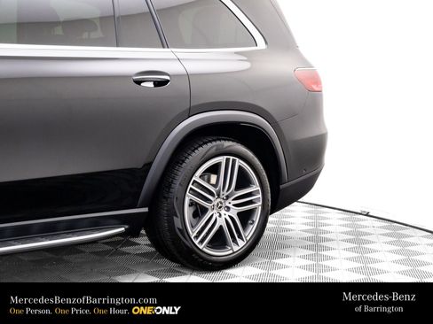 New 2026 Mercedes-Benz GLS 450 4MATIC image 36