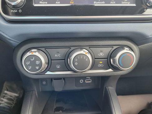 New 2025 Nissan Versa SV w/ Trunk Package image 21