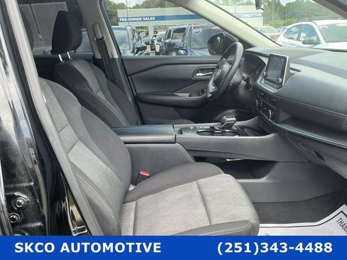 Used 2024 Nissan Rogue SV FWD image 13