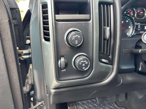 Used 2018 Chevrolet Silverado 1500 LT w/ All Star Edition AWD/4WD image 20