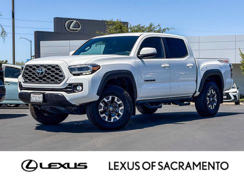 Used 2023 Toyota Tacoma TRD Off-Road w/ Black Out Package (TMS) AWD/4WD image 1