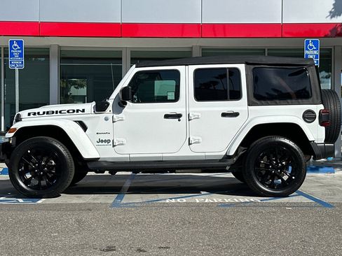 Used 2023 Jeep Wrangler Unlimited Sahara AWD/4WD image 7
