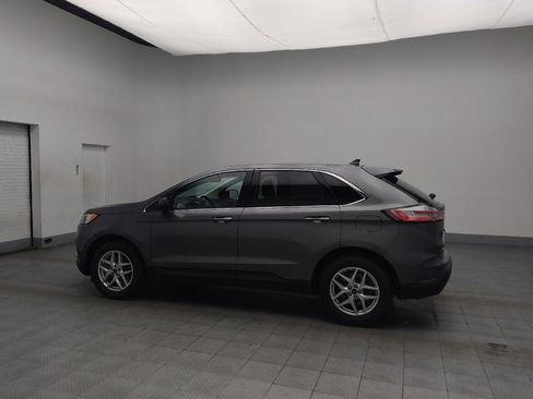 Used 2023 Ford Edge SEL image 3