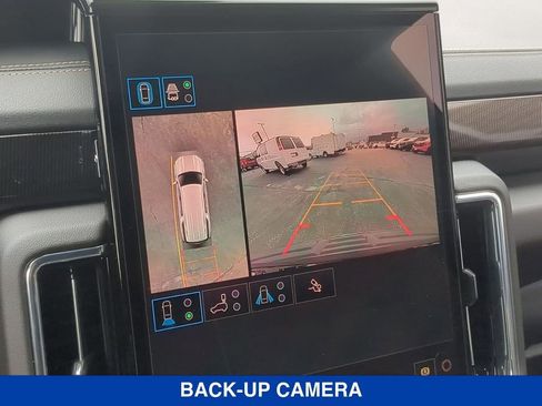 New 2026 GMC Yukon XL Elevation w/ Elevation Premium Package image 15