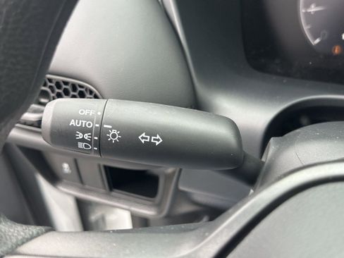 New 2026 Honda HR-V LX image 15