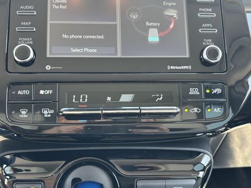 Used 2021 Toyota Prius XLE w/ Carpet Mat Package (TMS) AWD/4WD image 25