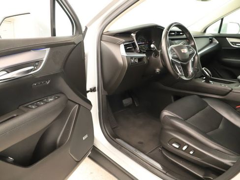 Used 2019 Cadillac XT5 Premium Luxury FWD image 14