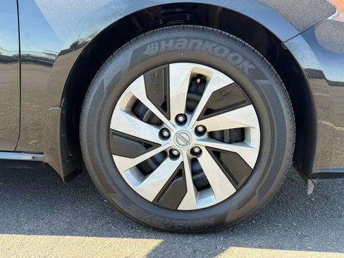 Certified 2024 Nissan Altima 2.5 S image 9