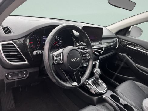 Used 2023 Kia Seltos EX AWD/4WD image 30