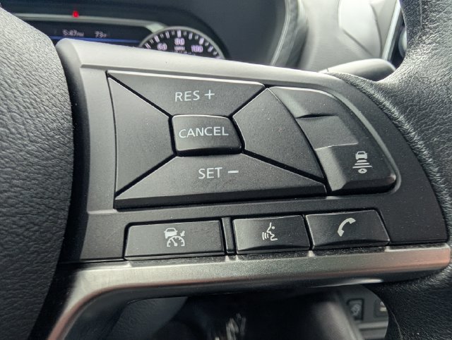 Used 2025 Nissan Sentra SV FWD image 17