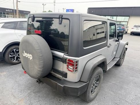 Used 2017 Jeep Wrangler Sport w/ Quick Order Package 24S AWD/4WD image 4