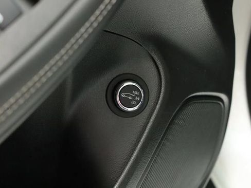 Used 2021 Buick Encore GX Select w/ Sport Touring Package FWD image 30