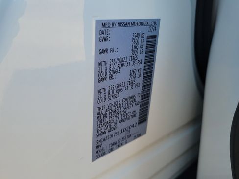 Certified 2025 Nissan Murano Platinum w/ Cargo Package image 34