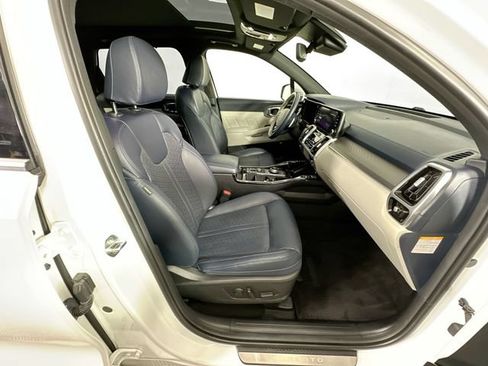 Used 2023 Kia Sorento SX Prestige AWD/4WD image 32