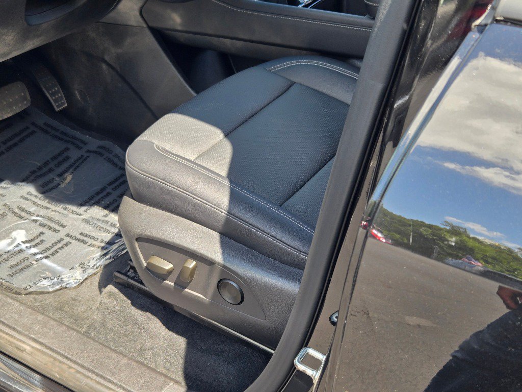 Certified 2026 Chevrolet Traverse LT AWD/4WD image 25