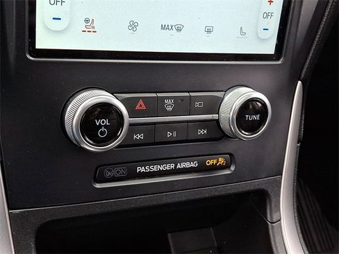 Certified 2022 Ford Edge SEL w/ Convenience Package image 17