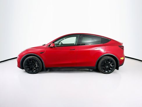 Used 2022 Tesla Model Y Long Range image 4