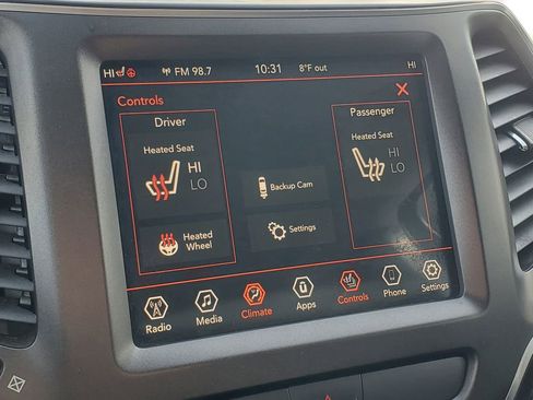 Used 2019 Jeep Cherokee Trailhawk w/ Comfort/Convenience Group image 29