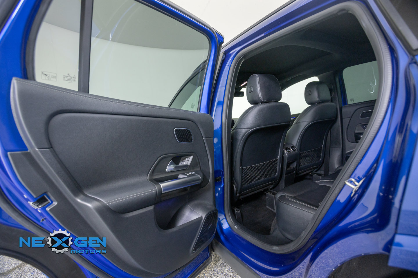 Used 2024 Mercedes-Benz GLA 35 AMG 4MATIC image 29
