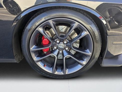 Used 2015 Dodge Challenger R/T Scat Pack w/ Leather Interior Group image 8