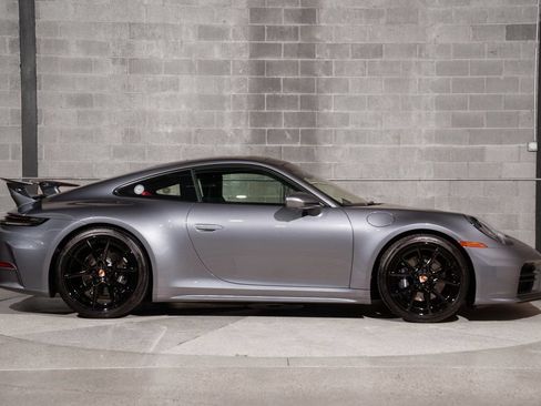 Used 2026 Porsche 911 Carrera T RWD image 2