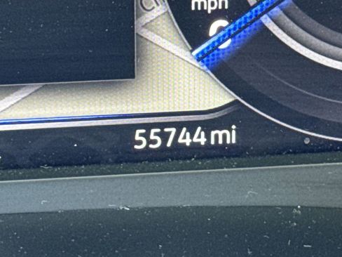 Used 2022 Volkswagen Atlas SEL Premium image 29