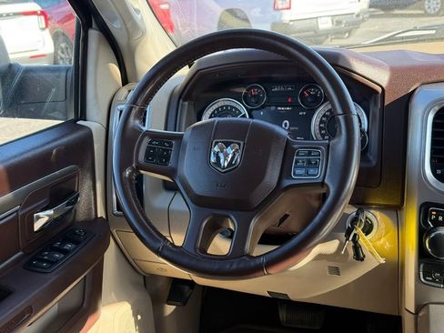 Used 2018 RAM 1500 SLT image 12