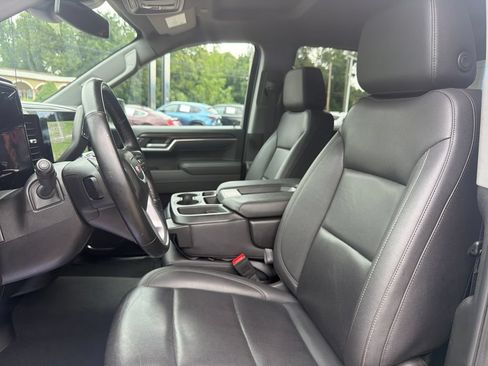 Used 2025 GMC Sierra 1500 SLT AWD/4WD image 9